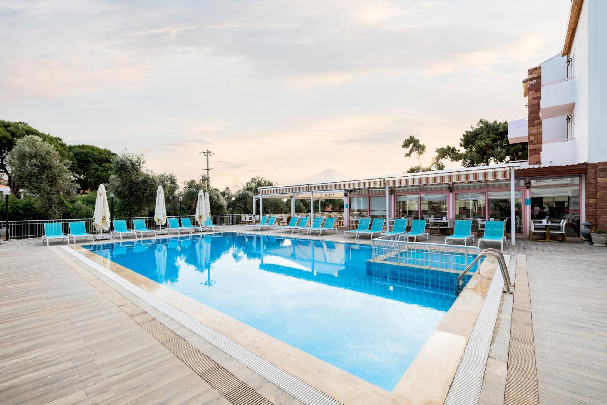Hanedan Beach Hotel Foca Exteriér fotografie