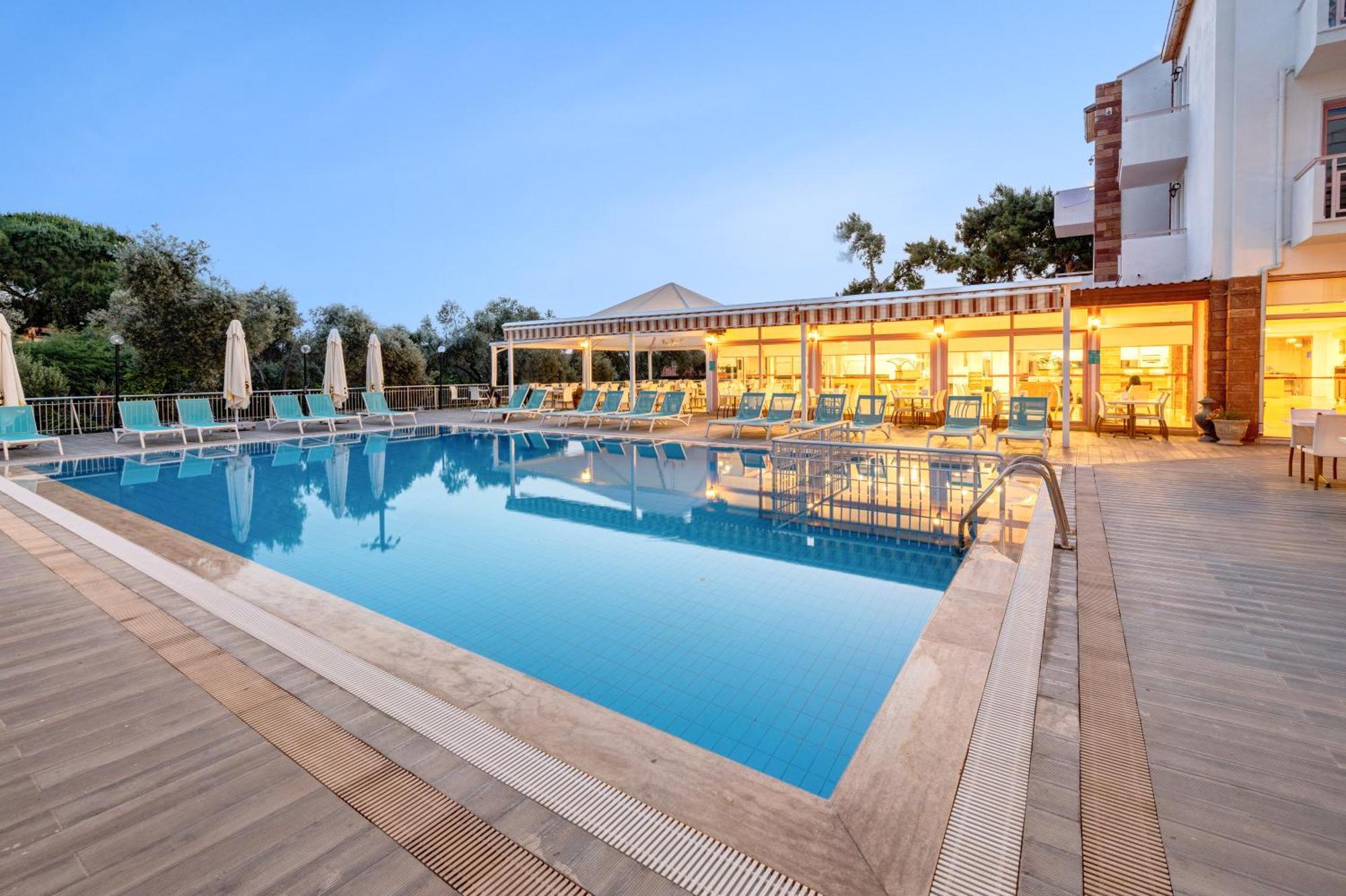 Hanedan Beach Hotel Foca Exteriér fotografie
