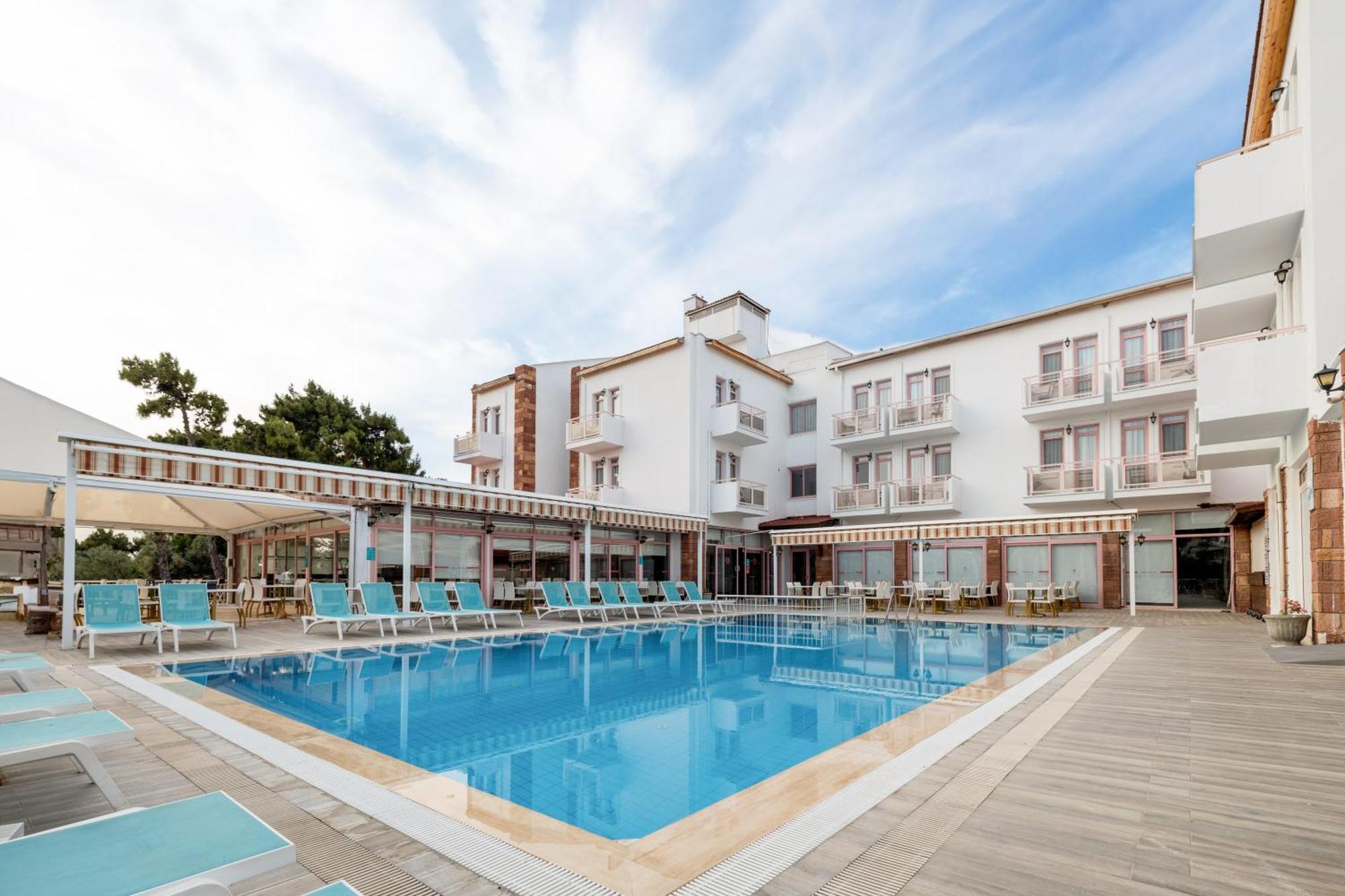 Hanedan Beach Hotel Foca Exteriér fotografie