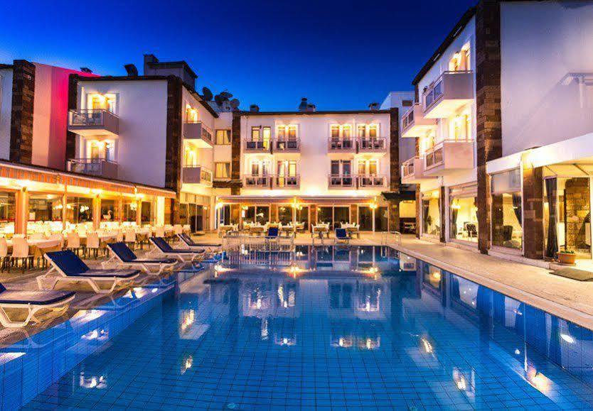 Hanedan Beach Hotel Foca Exteriér fotografie